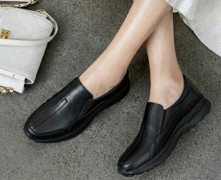 کفش اسپرت طبی زنانه چرم طبیعی / کد 549